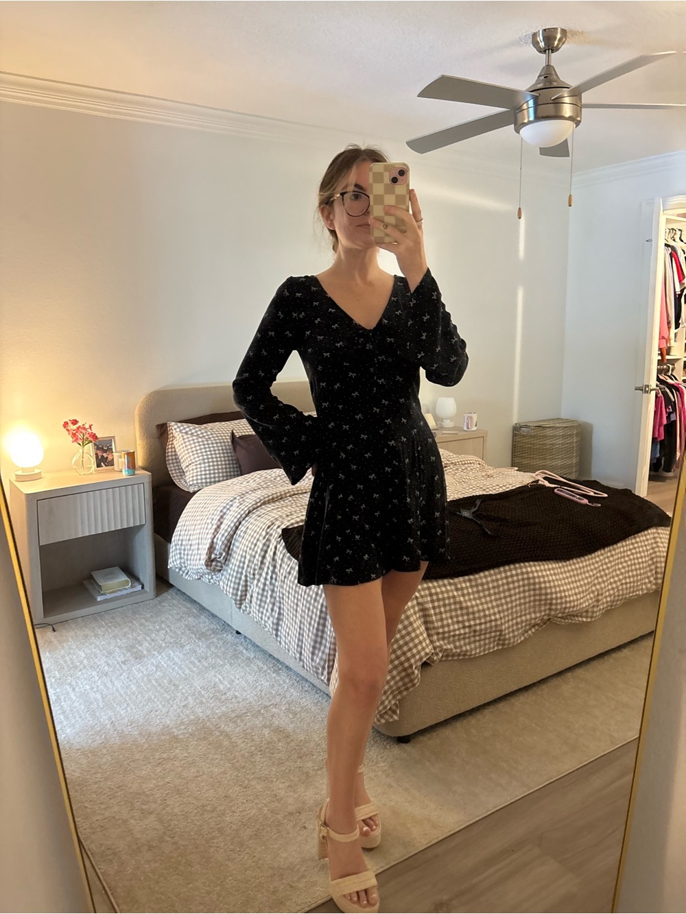 Abercrombie & Fitch Black V‑Neck Bow Long Sleeve Romper